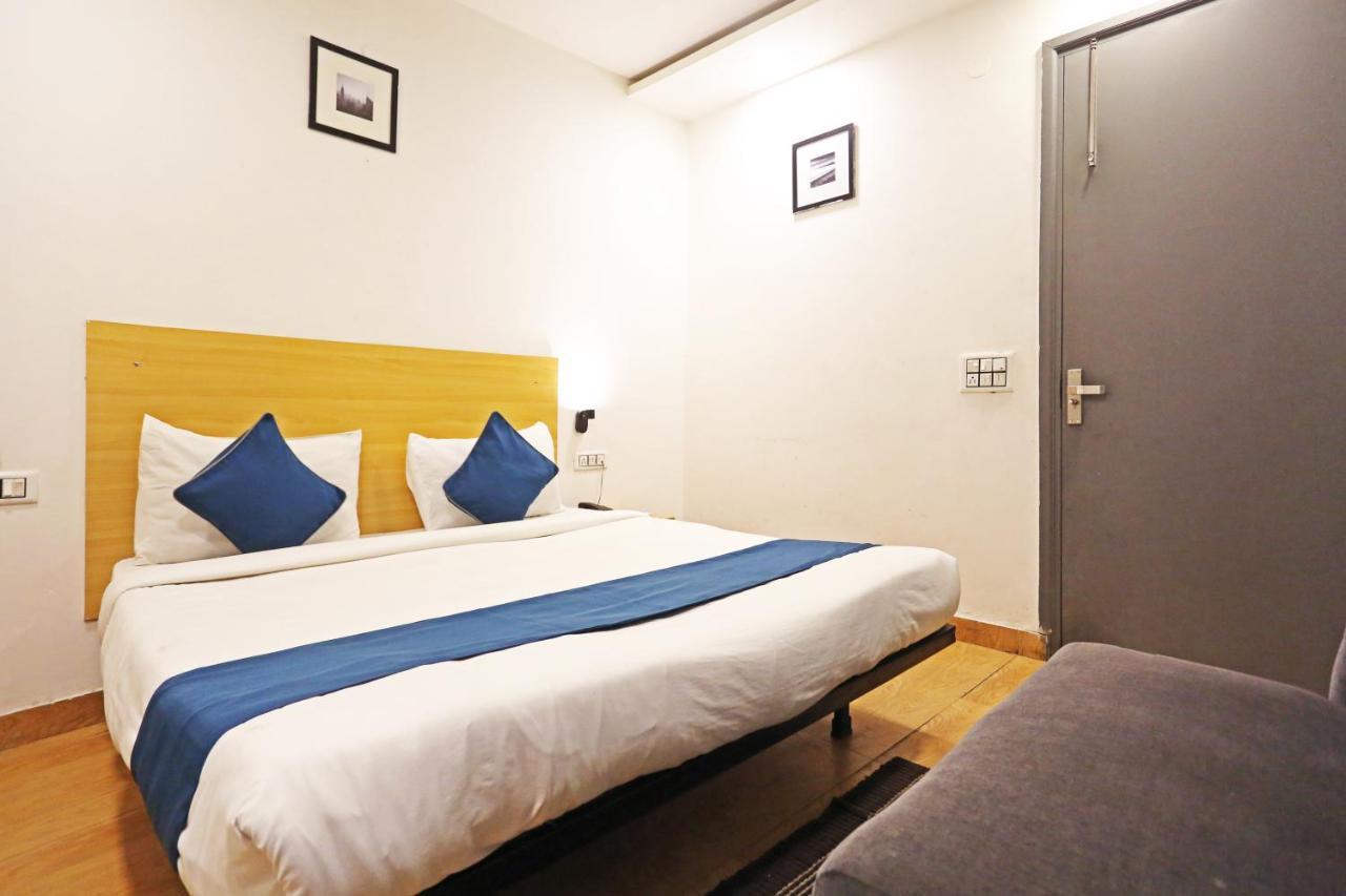 Hotel Raaso Inn Rohini Sec-16 By Arrow دلهي المظهر الخارجي الصورة