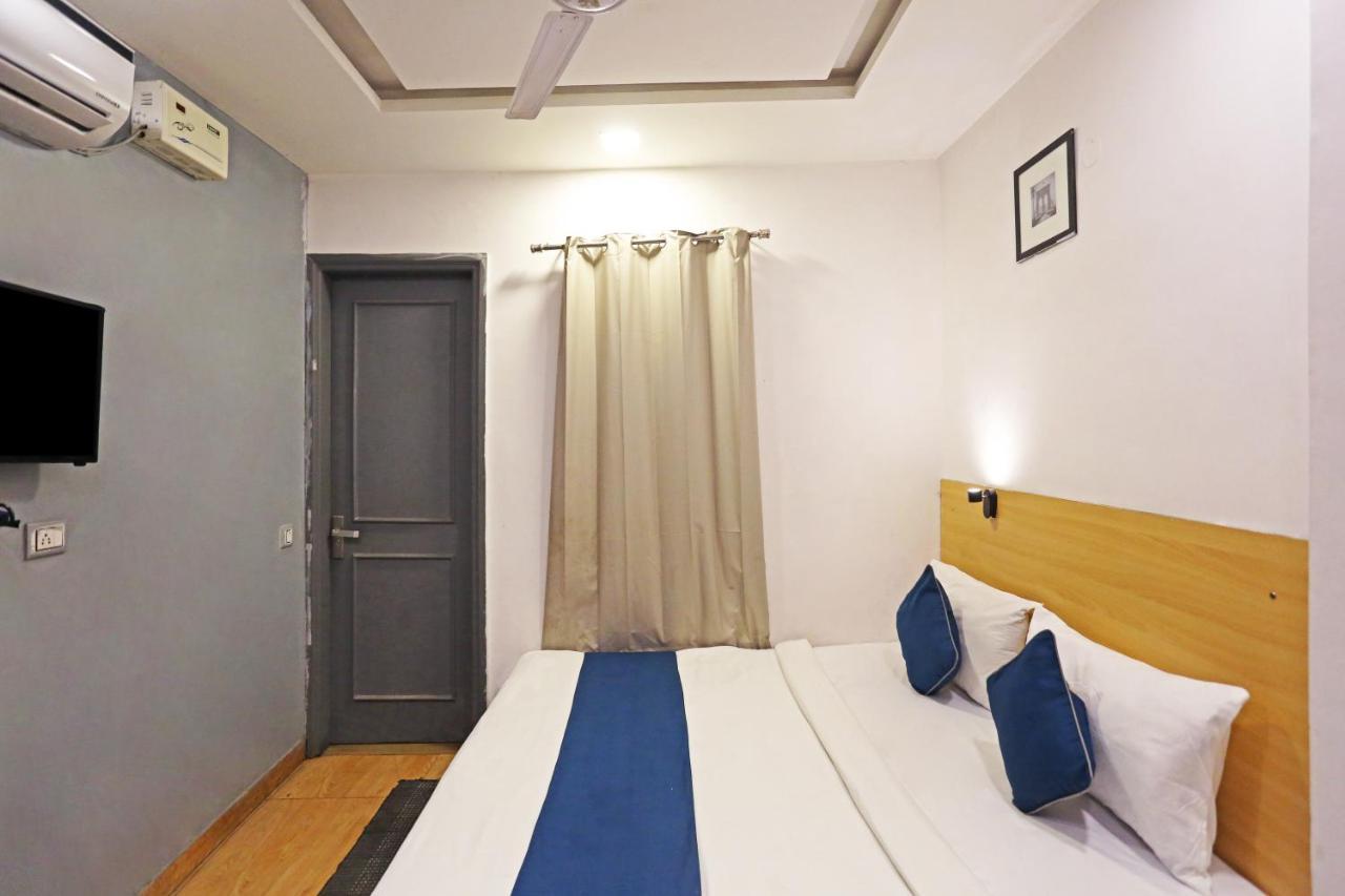 Hotel Raaso Inn Rohini Sec-16 By Arrow دلهي المظهر الخارجي الصورة