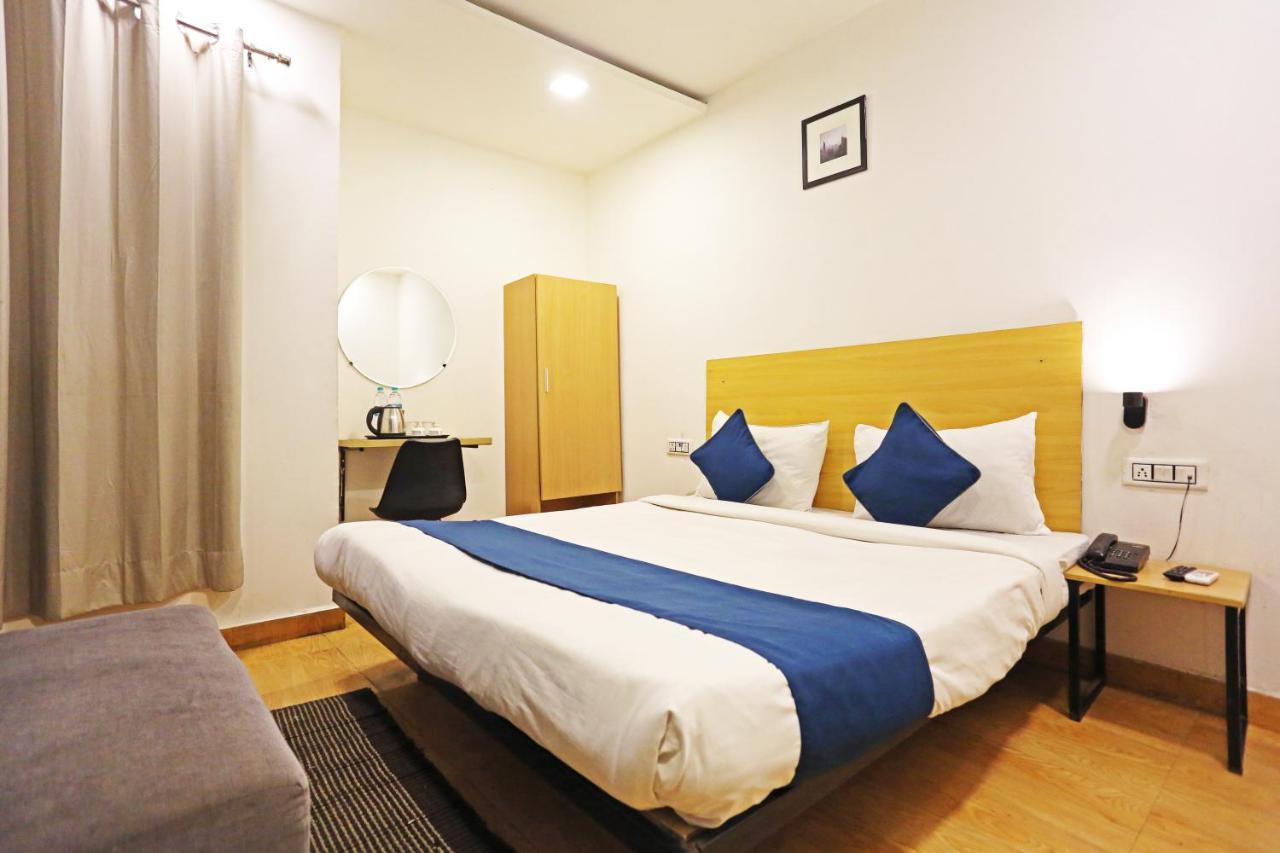 Hotel Raaso Inn Rohini Sec-16 By Arrow دلهي المظهر الخارجي الصورة